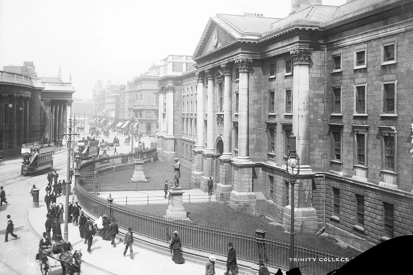 Trinity College Dublin, late 19th century (Lawrence Collection)